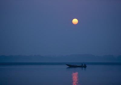 名家笔下中秋月夜