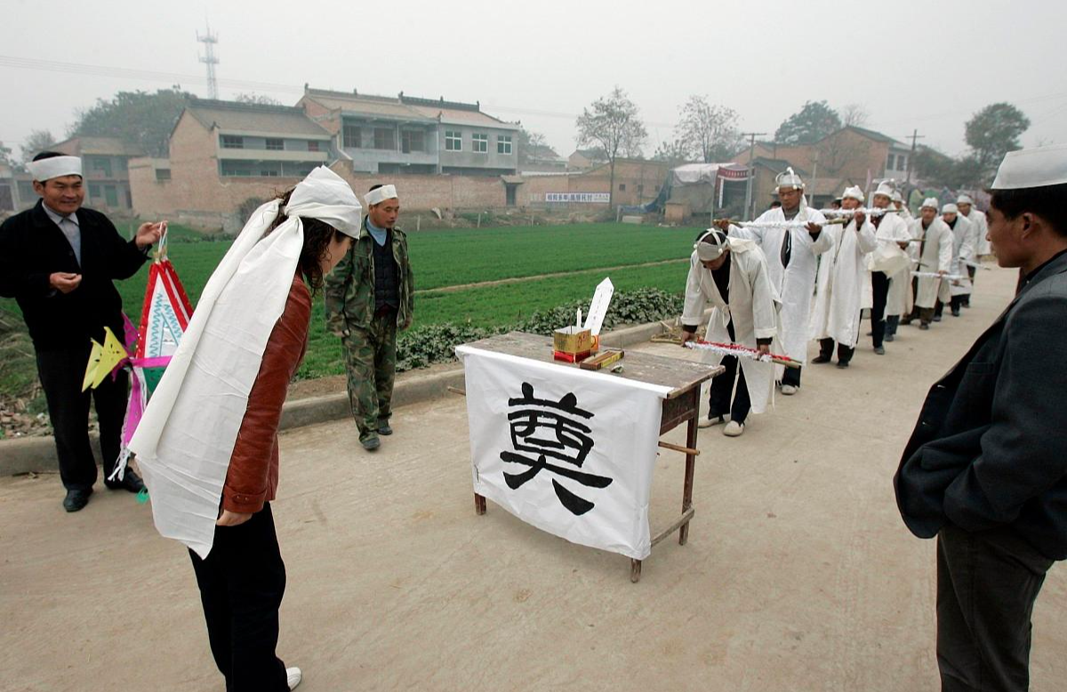 节哀和节哀顺变的区别在哪