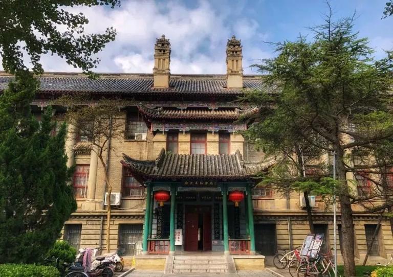 河南大学-东门怎么样