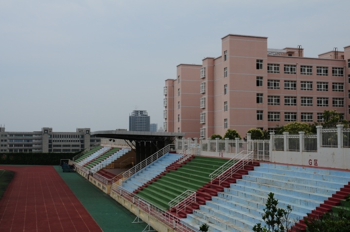 青岛 科技大学怎么样