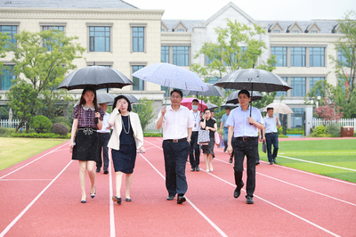 师范大学卖什么