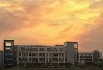 夕阳什么大学