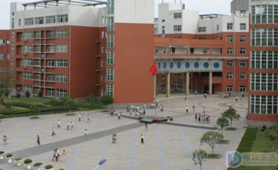 自贡什么有什么大学