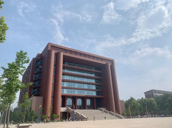 河北大学 什么学院