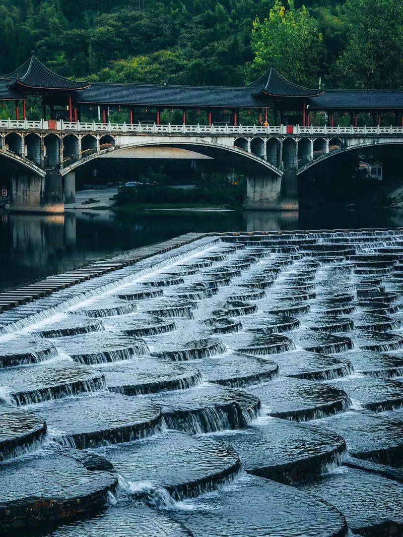 浙江杭州条件怎么样