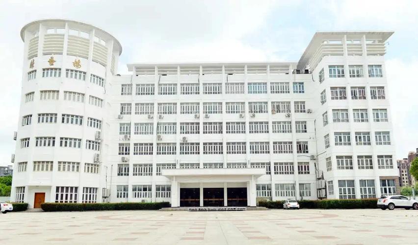 上海邦德学院学校怎么样